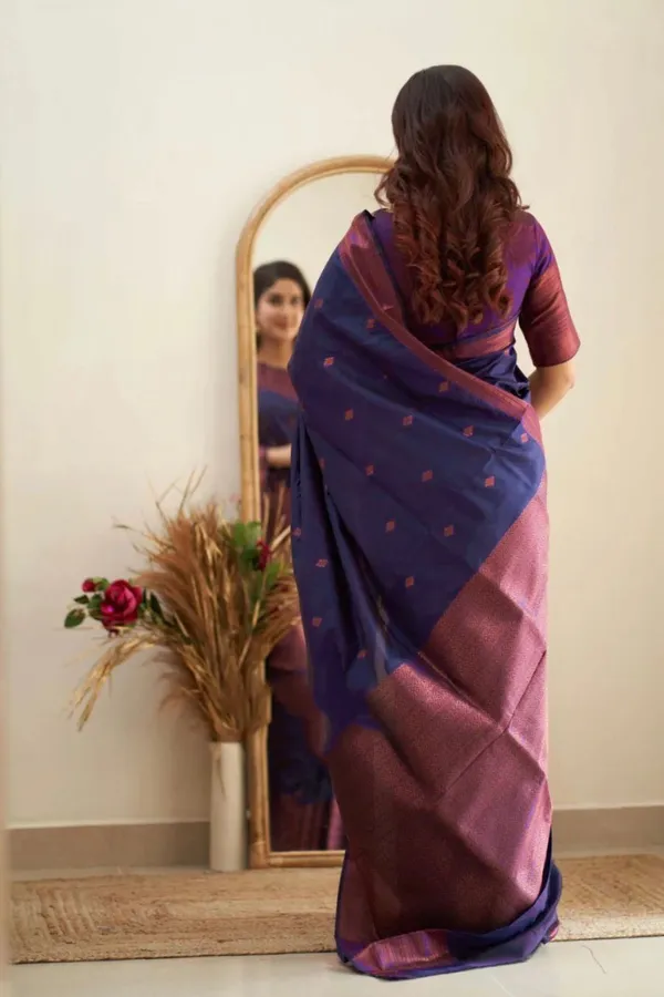 Blue_Embellished_Banarasi_Jacquard_Saree_(Blue)